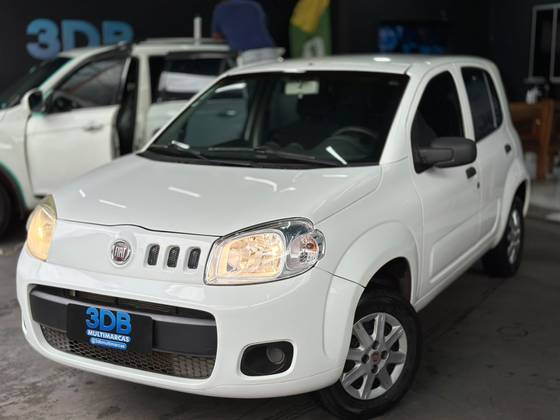 FIAT UNO 1.0 EVO VIVACE 8V FLEX 4P MANUAL FIAT UNO 1.0 EVO VIVACE 8V FLEX 4P MANUAL